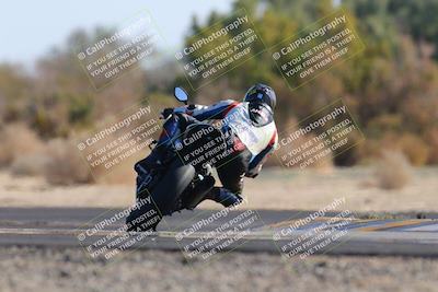 media/Dec-18-2022-SoCal Trackdays (Sun) [[8099a50955]]/Turn 7 Backside (1125am)/